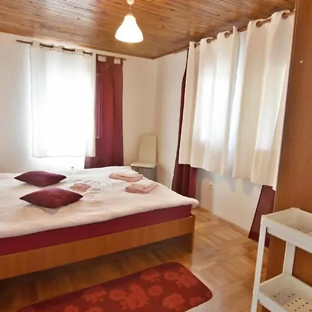 Apartment In Savudrija Mit Grosser Terrasse *