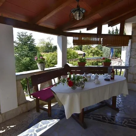In Savudrija Mit Grosser Terrasse Apartman